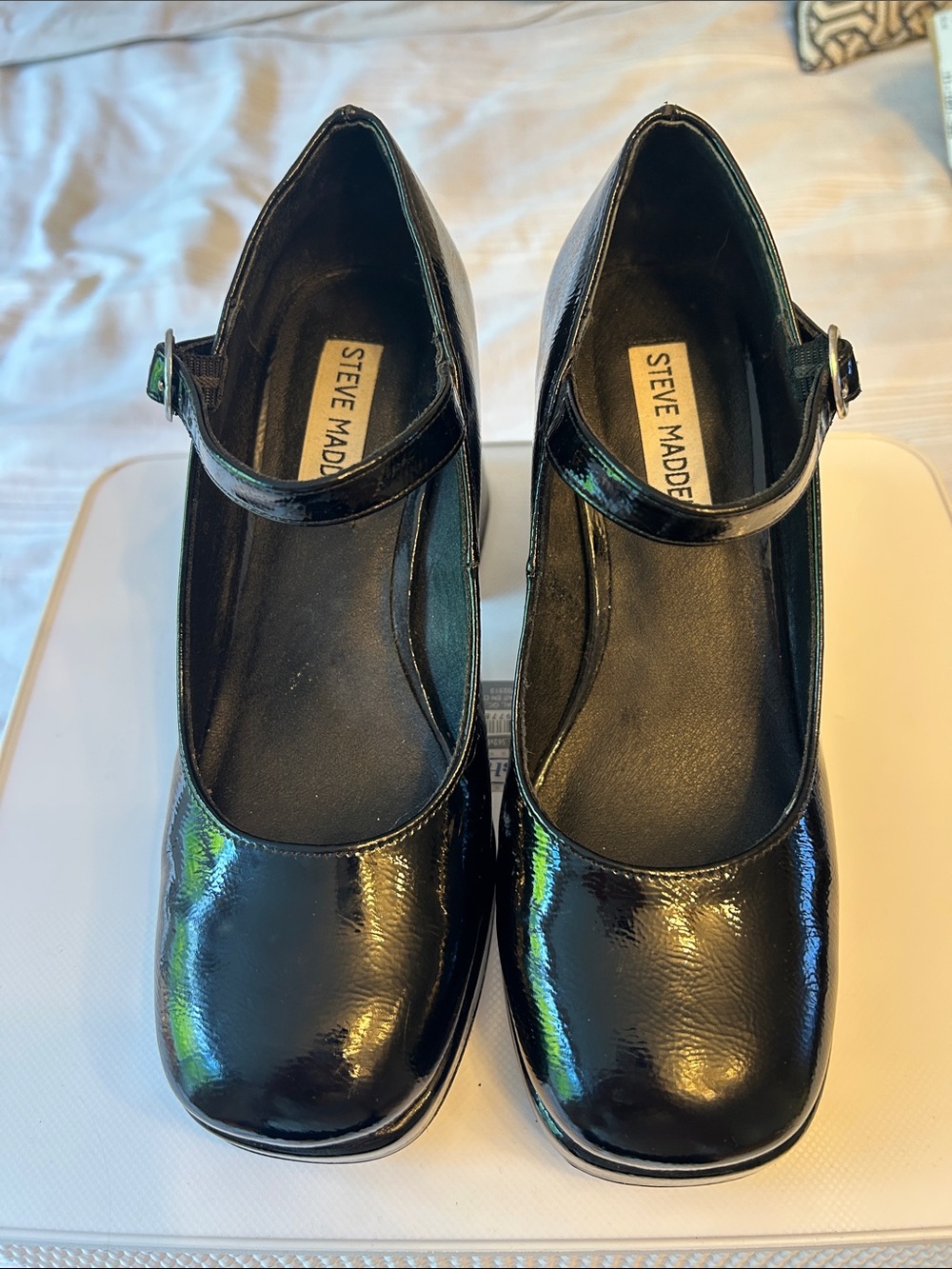 Steve Madden Black Patent Mary Jane Pumps